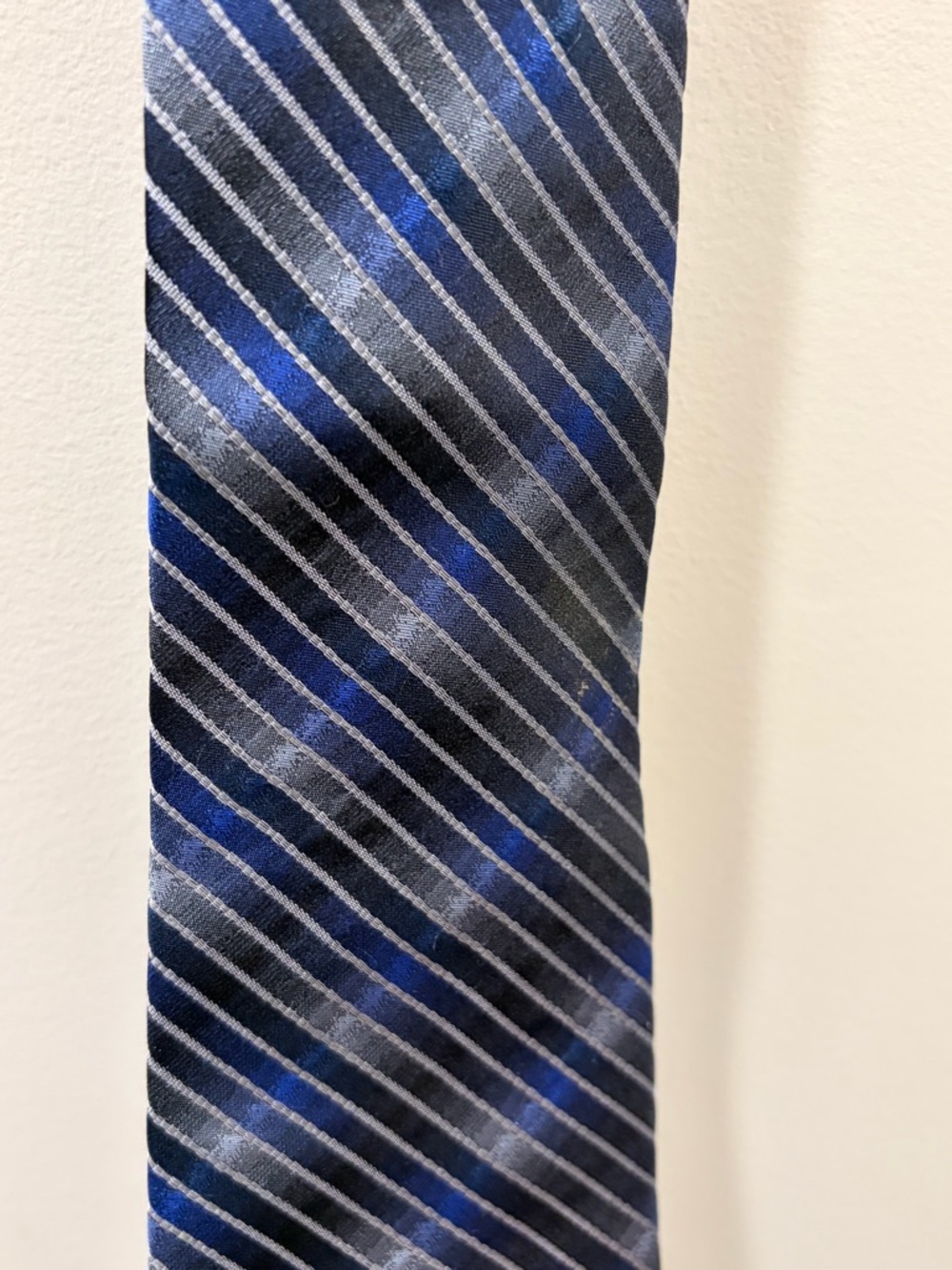 Men's Blue and Gray Striped Diagonal Tie - Classic Business Look